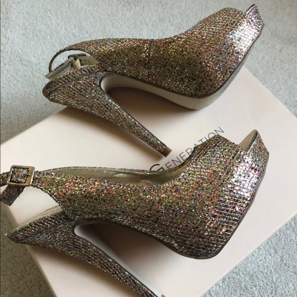 Heels 👠💐💐 - Picture 4 of 8